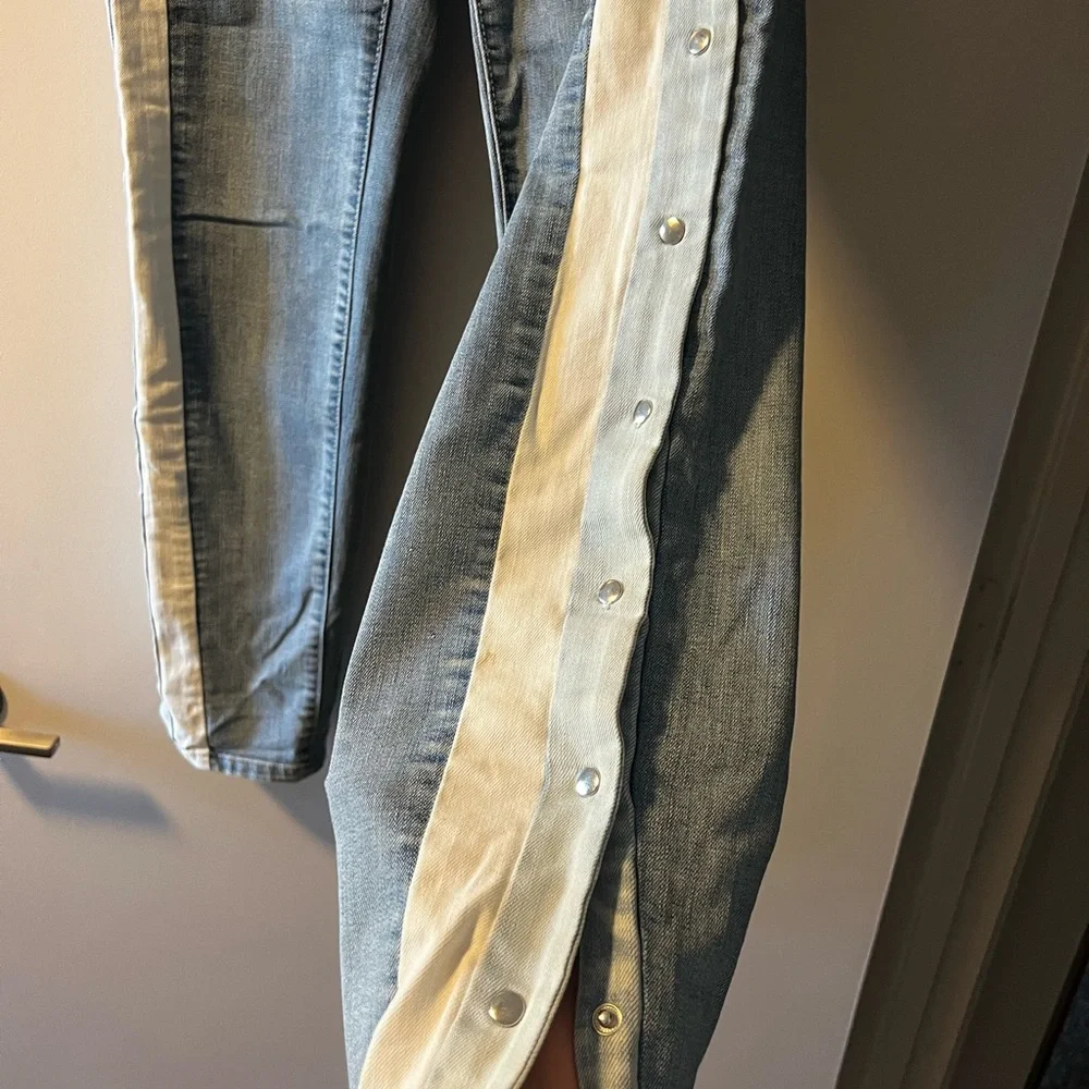 Jeans - Picture 2 of 7